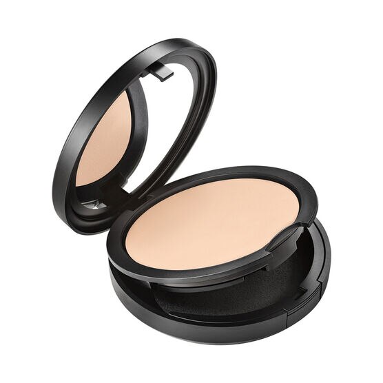BASE NC10  STUDIO FIX POWDER 
